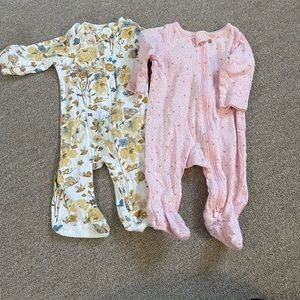 Carter’s foot pjs 3 months